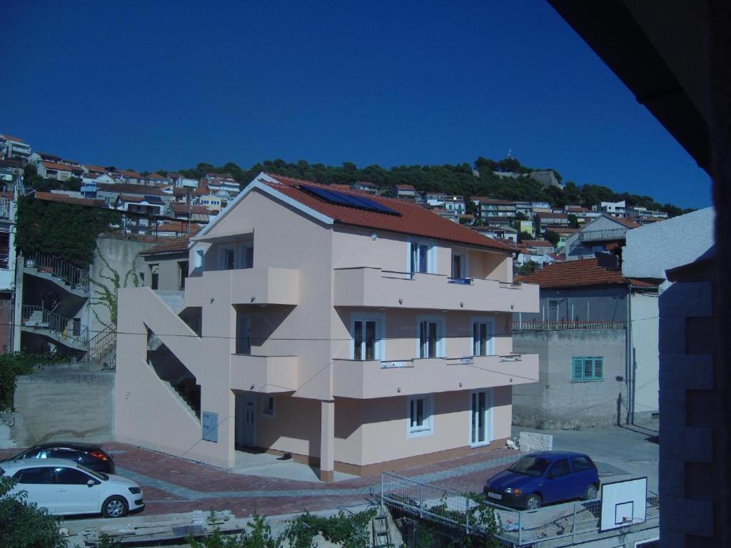 Apartments&Rooms Krecak Sibenik Bagian luar foto