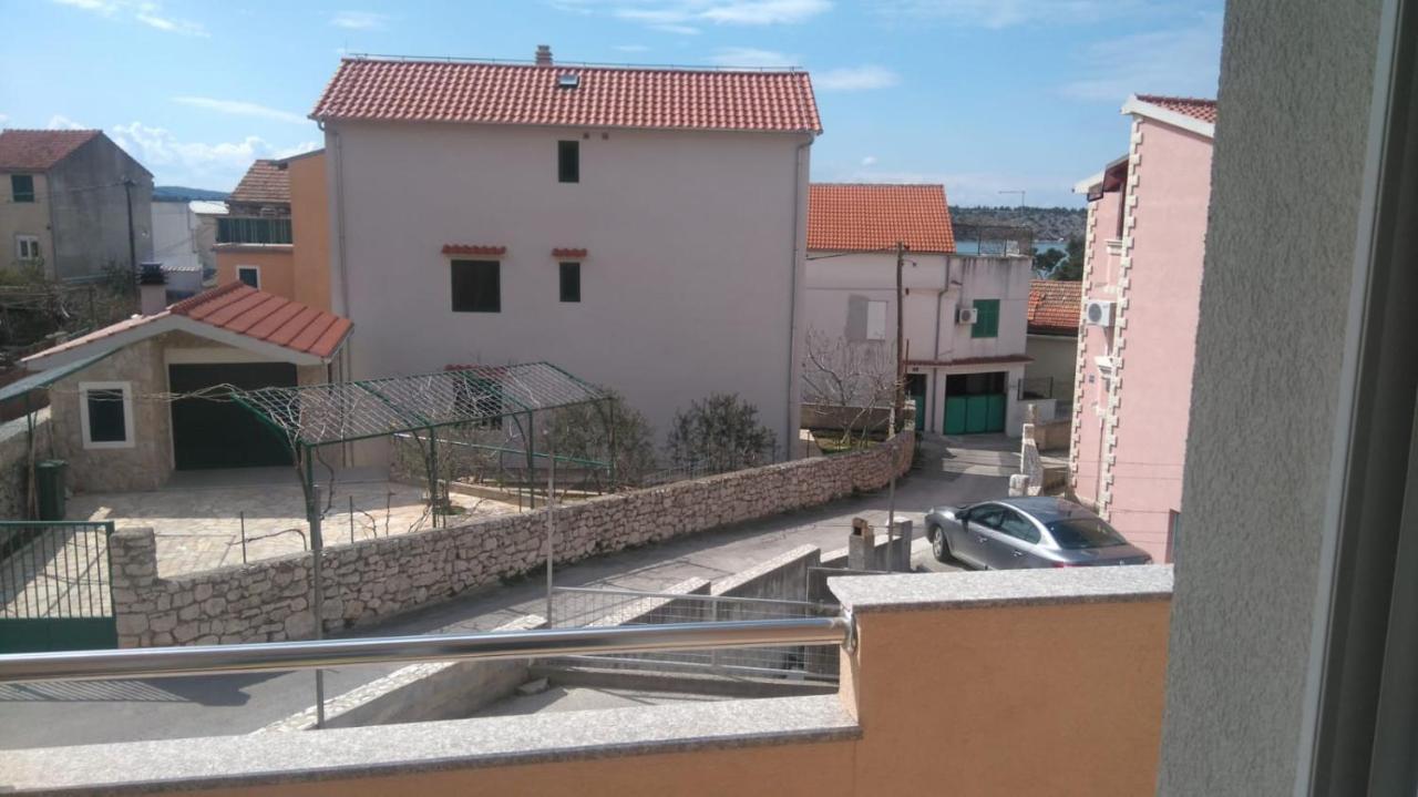 Apartments&Rooms Krecak Sibenik Bagian luar foto